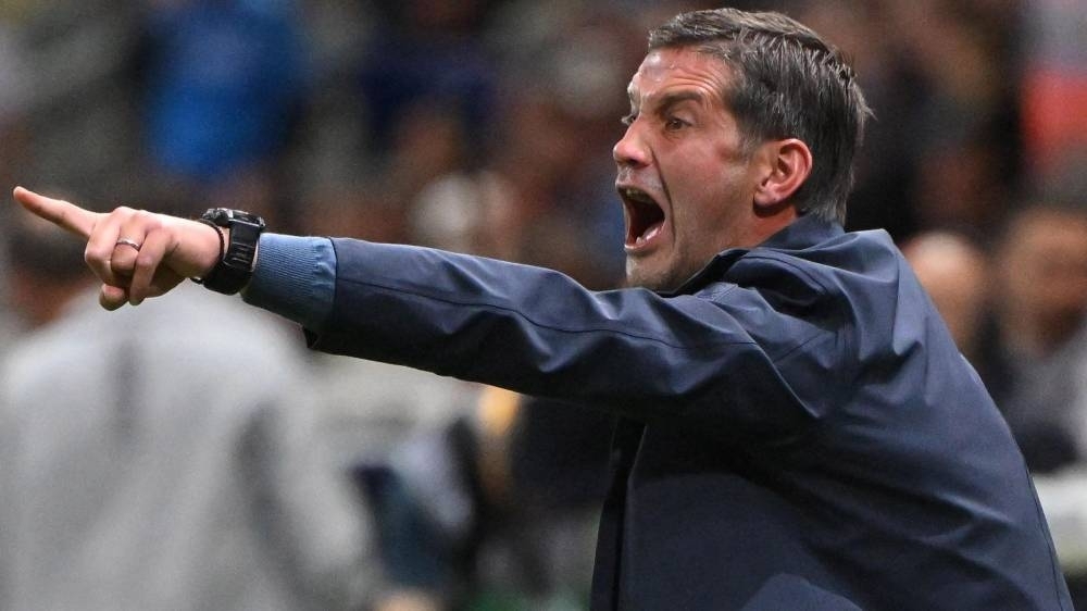 Chivu back at Inter as head coach