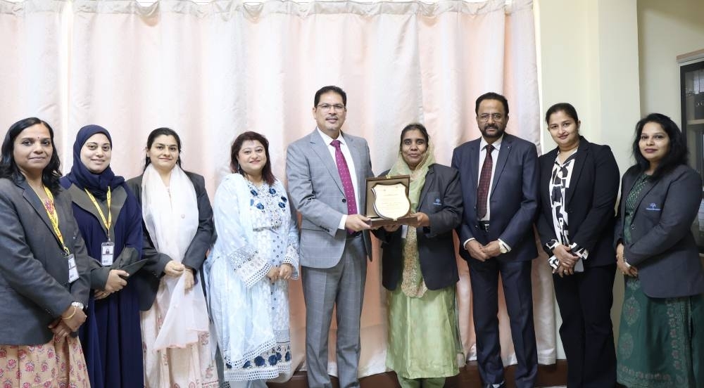 MoEHE's Diamond Category Award for Pearl School, Al Dafna