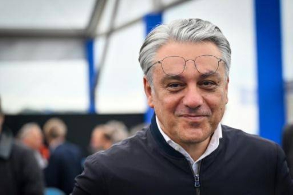 Renault CEO steps down