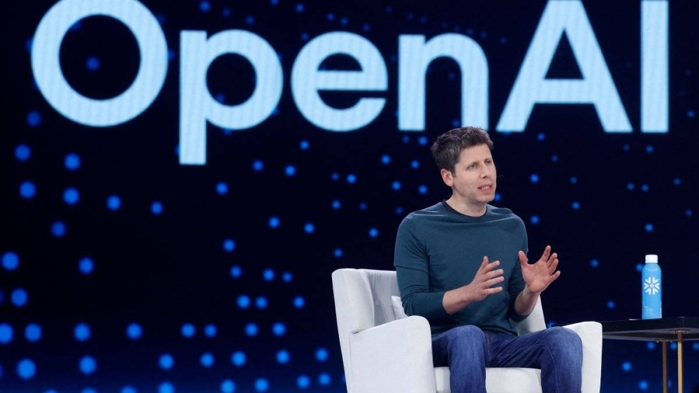 Meta offered $100mn bonuses to recruit OpenAI employees