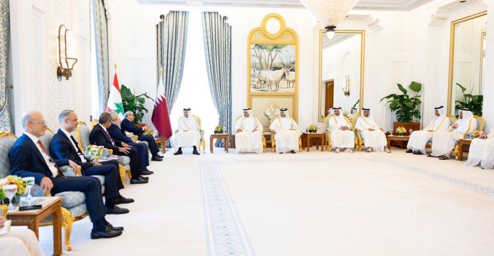 PM, Lebanese counterpart discuss ways to resolve disputes through dialogue, promote regional security