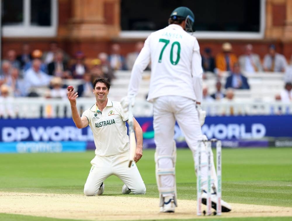 Stop clock for Tests, no ball change after use of saliva: ICC approves new changes to playing conditions