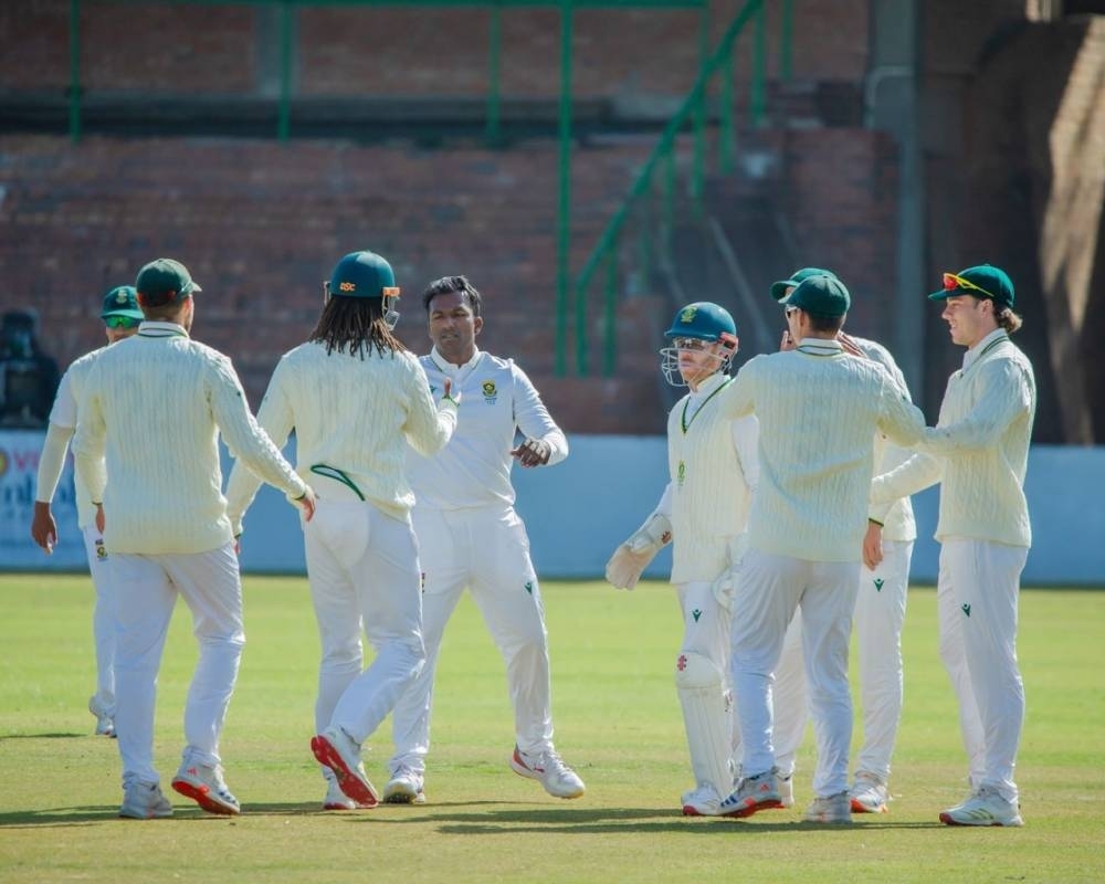 South Africa's record run extends with massive win over Zimbabwe