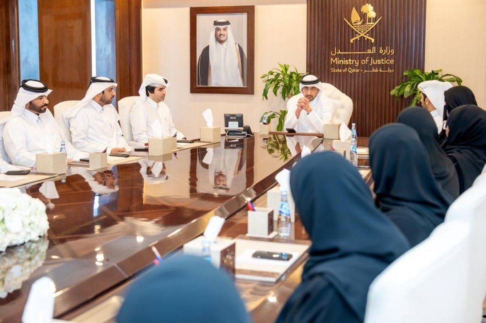 Justice minister commends achievements in digital services for real estate sector