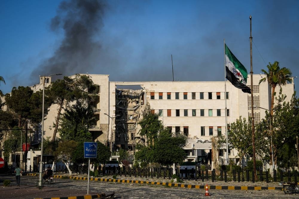 Israeli strikes hit near Syrian presidential palace, military sites