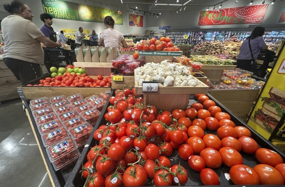 US retail sales bounce around in whipsaw trade environment