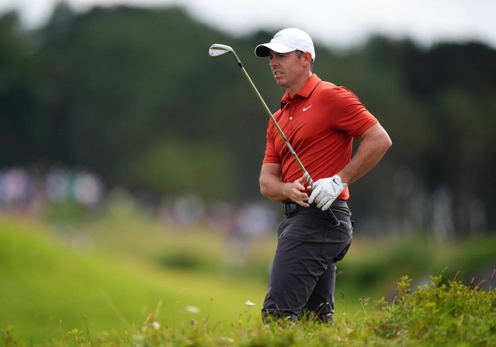 Flawless Scheffler leads at The Open after day 3 but McIlroy threat remains