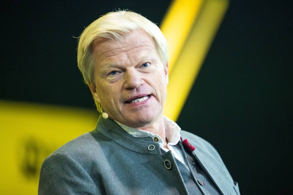 Kahn back on German TV two years after Bayern sacking