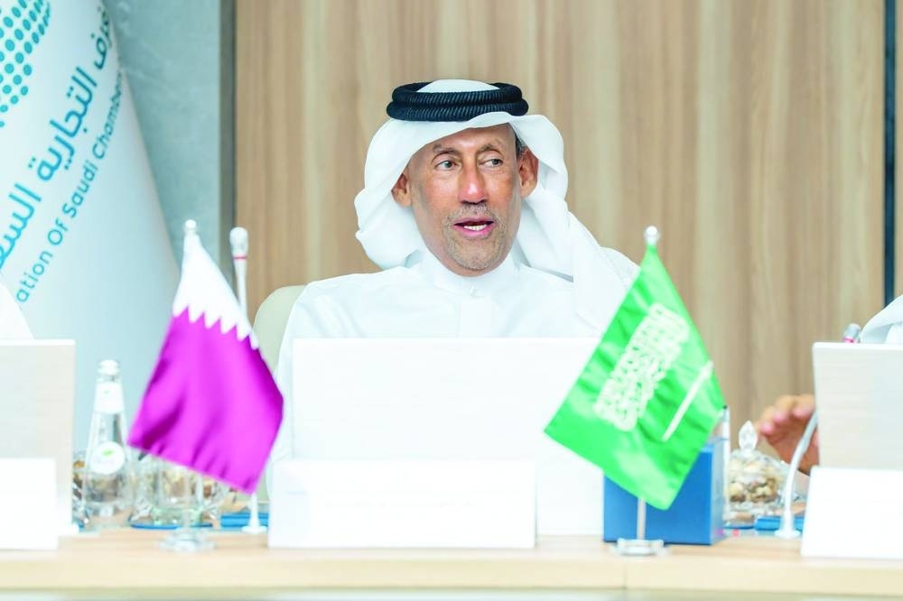 Qatar, Saudi discuss boosting transport and shipping ties