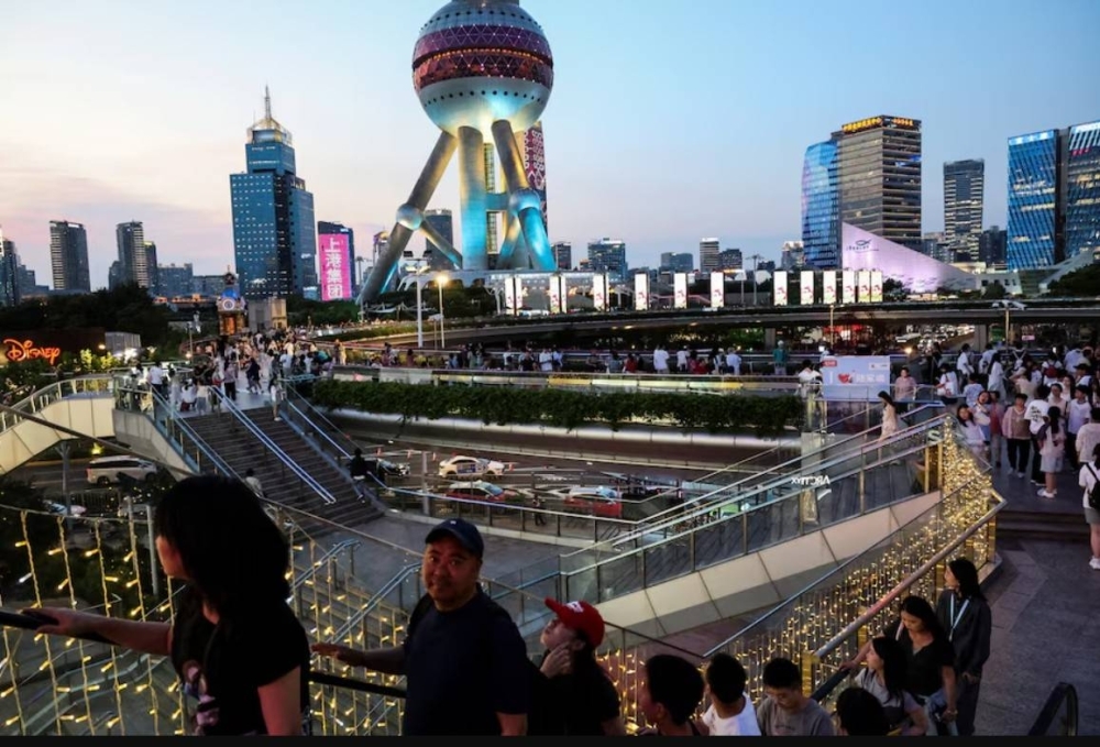 Chinese sellers scramble as US closes e-commerce loophole
