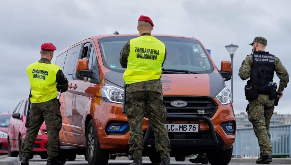 Poland extends border controls with Germany until Oct 4
