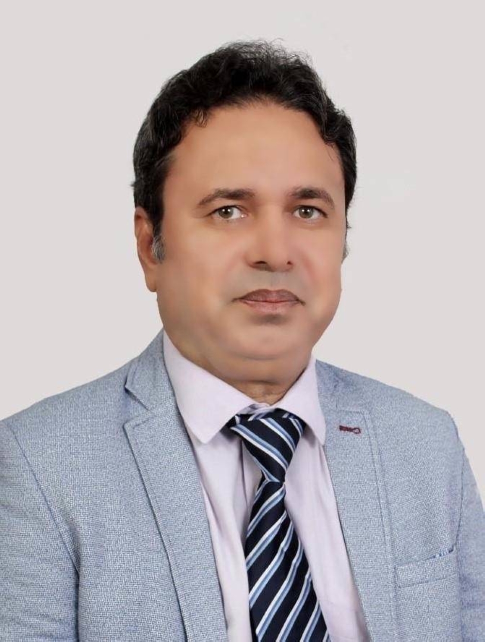 Renowned Qatar-based writer Asif Shafi publishes second edition of his bilingual poetry collection
