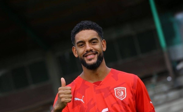 الدحيل يضم الكاميروني كاستيليتو