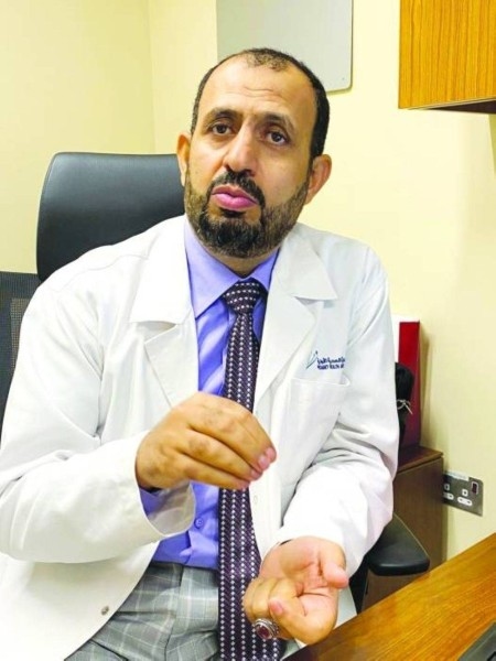 الشاشات ترهق العين وتضاعف تحديات الصيف