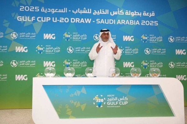 عنابي الشباب يبدأ الخليجية بالكويتي