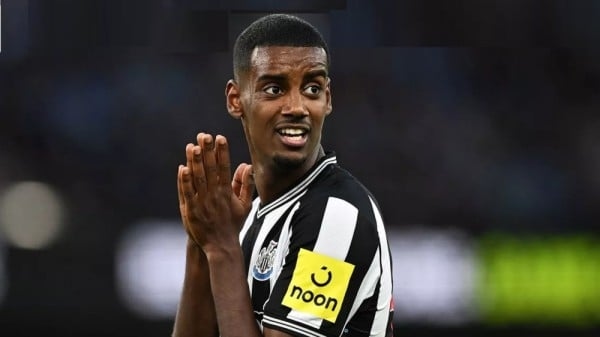 مقابل 159 مليون دولار.. نيوكاسل يرفض عرض ليفربول الأول لضم أيزاك!