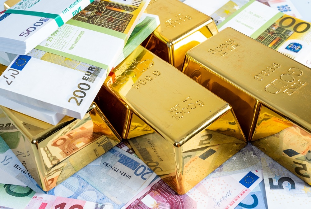 الذهب يتوهج بعد الهجوم الأمريكي على المواقع النووية الإيرانية