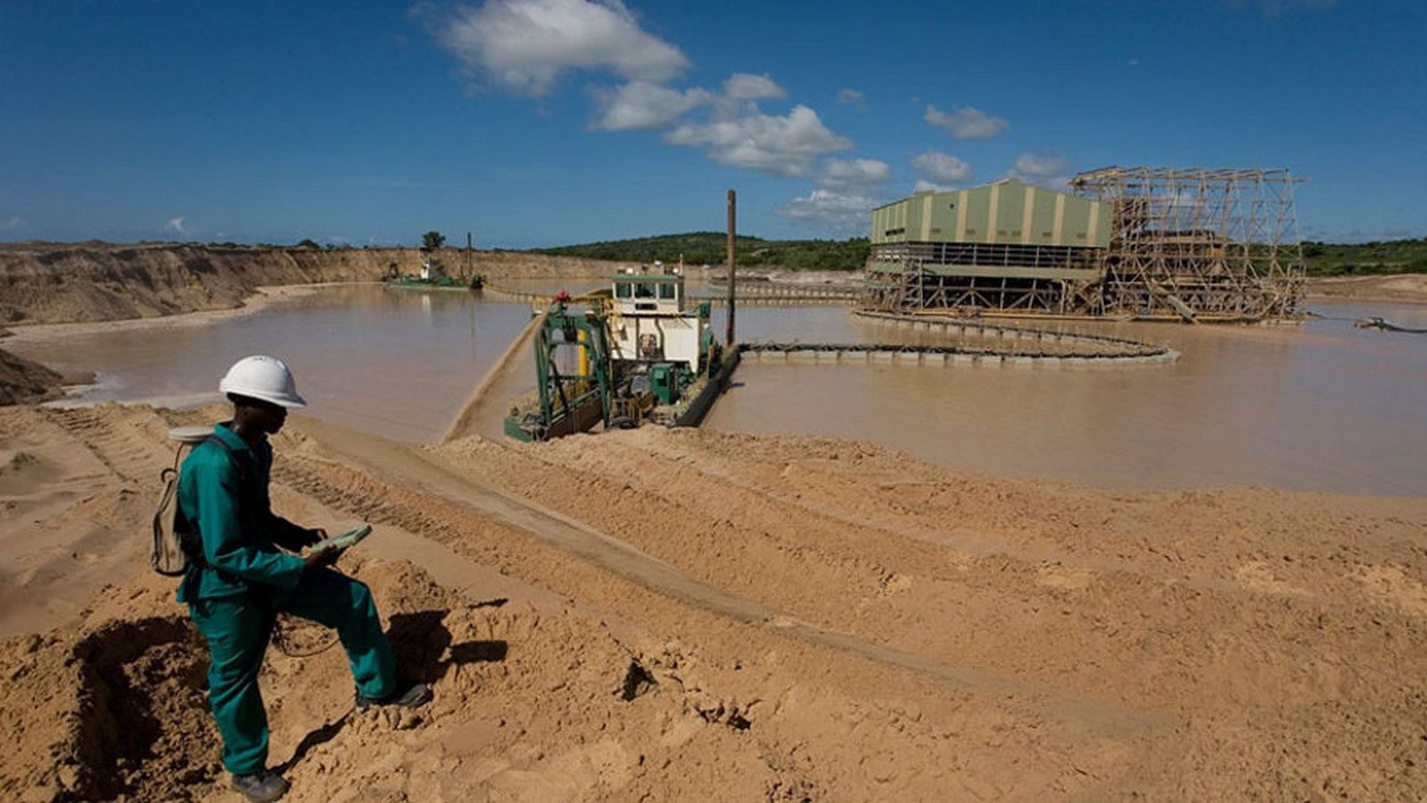 Kenmare's shares sink as it ends offer talks with consortium