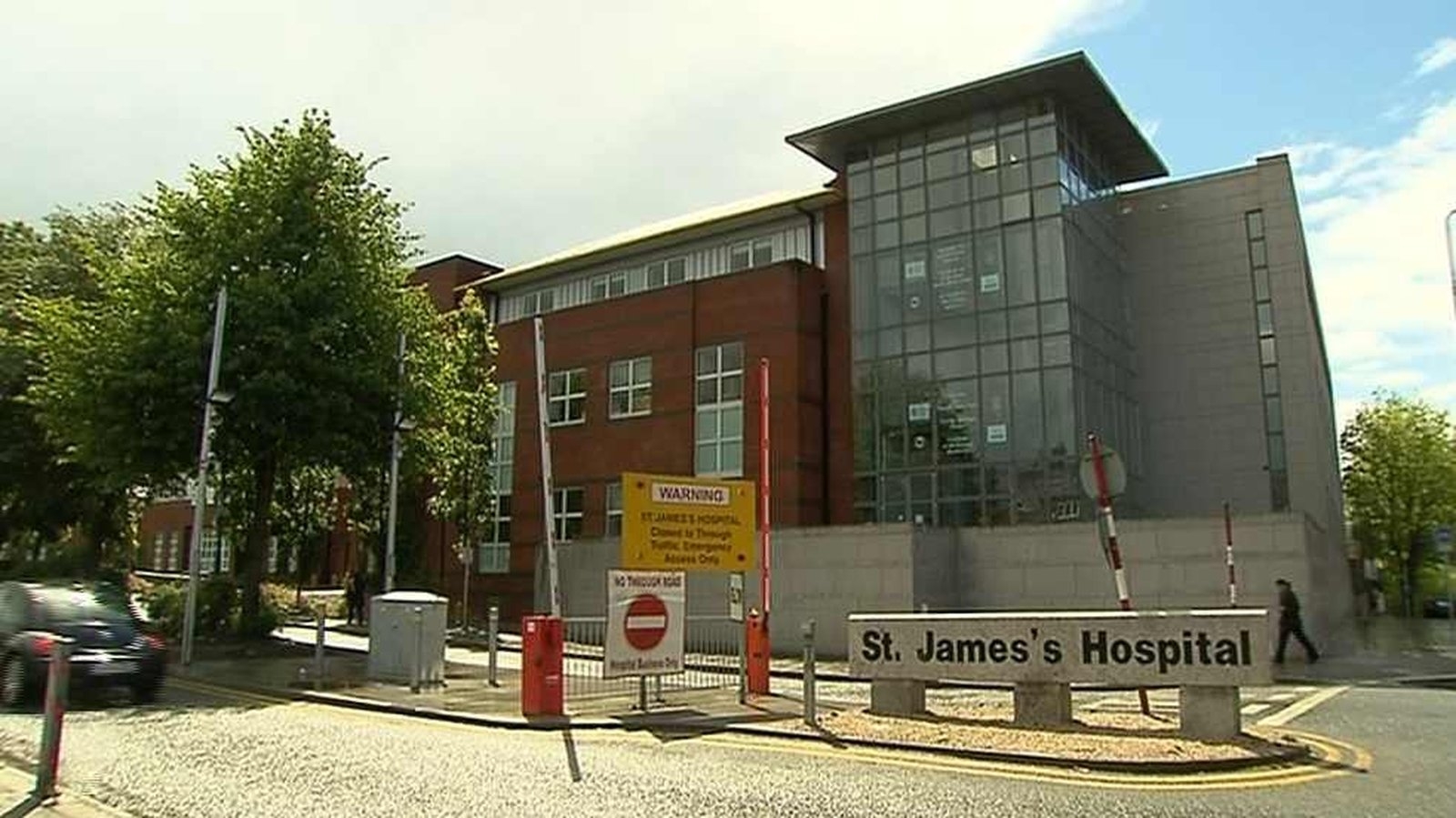 St James's Hospital apologises to trans woman