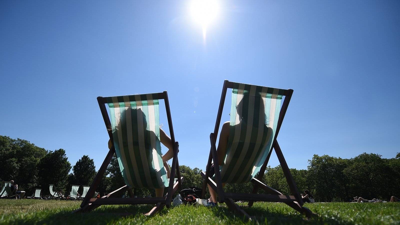 What does sunshine do to our brains?