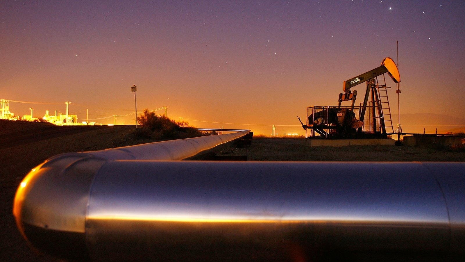 Oil steadies as US, China announce tariff extension