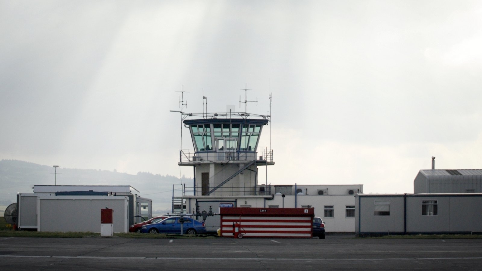 Shortage of military air traffic controllers see hours cut, Dáil told