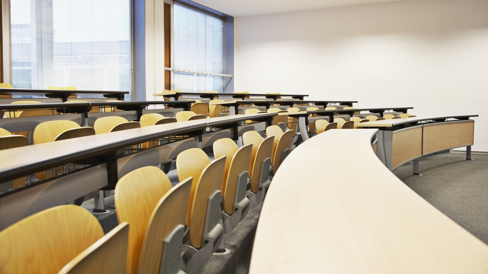 High rents may force students to move abroad, USI warns