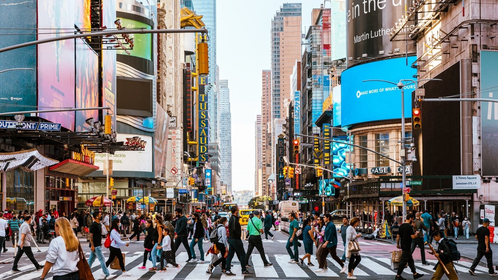 US consumer spending slows in April; inflation rises moderately US consumer spendi