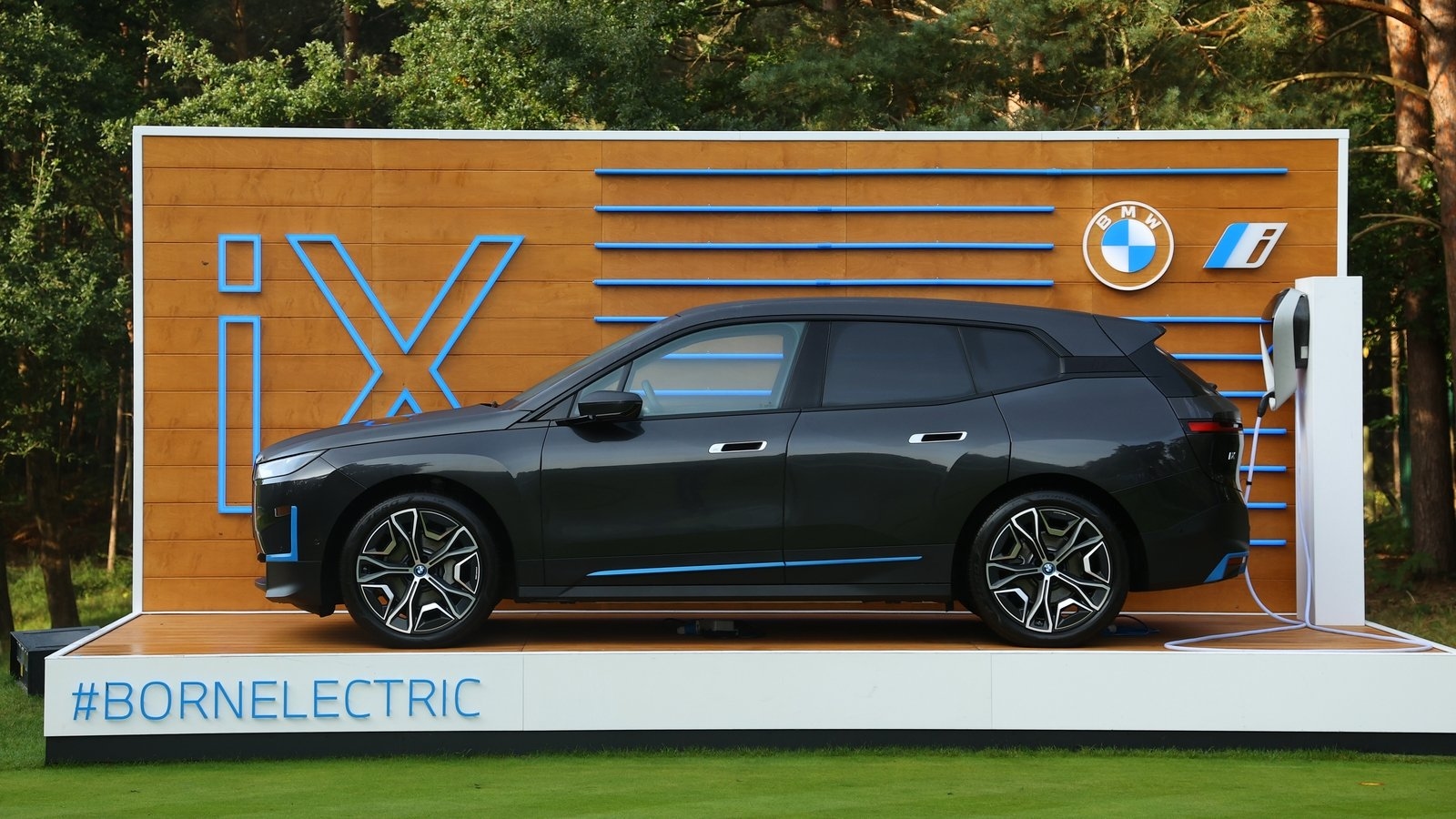 BMW keeps 2025 outlook, but warns US tariffs will bite this quarter
