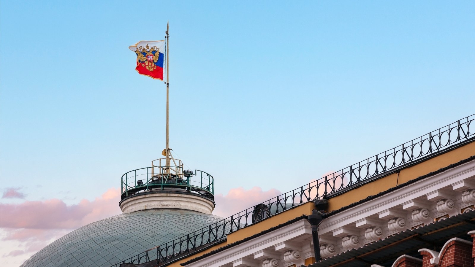 EU leaders agree to extend Russian sanctions