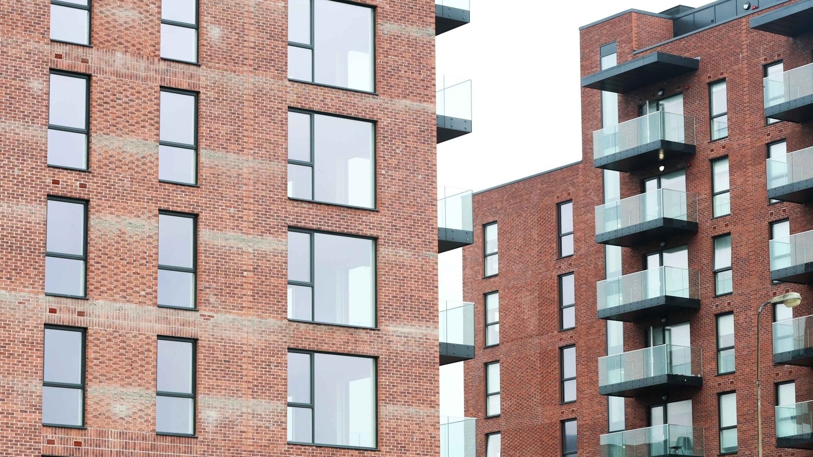 Government to further discuss proposals to reform rent caps