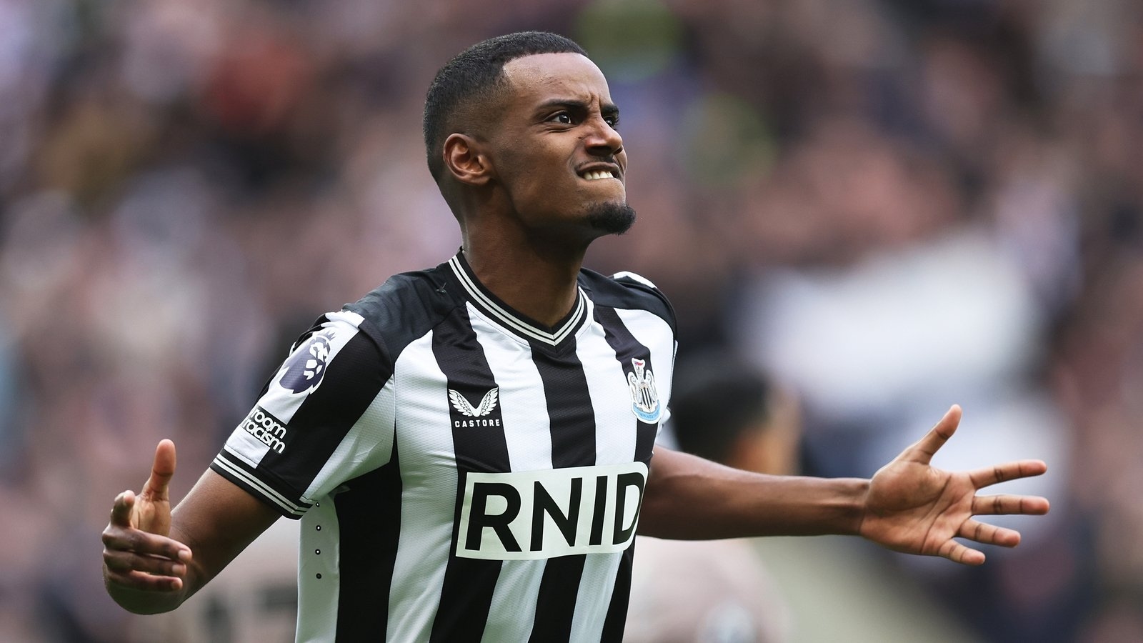 Eddie Howe hoping Alexander Isak will return to training with Newcastle