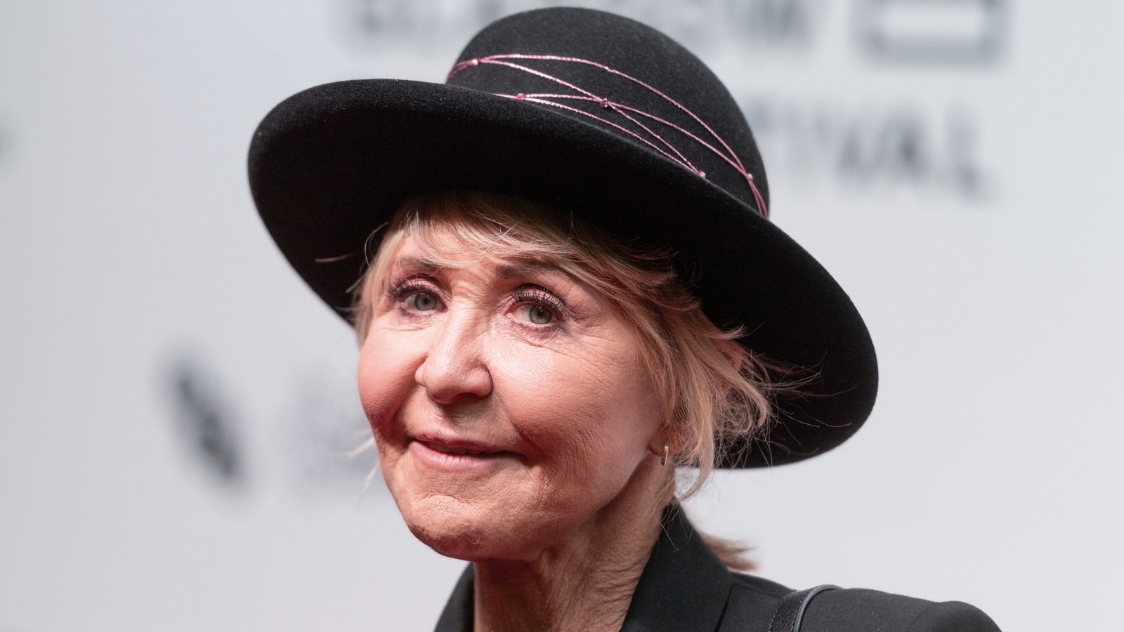 Lulu says new memoir felt 'intense' as she opens up about going to therapy
