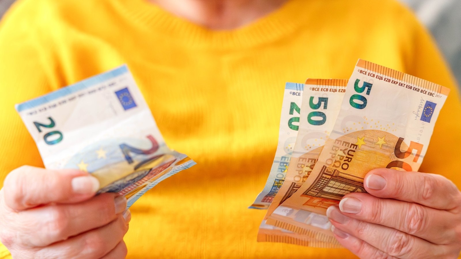 Private pension contributions rose by 13.6% last year, CSO