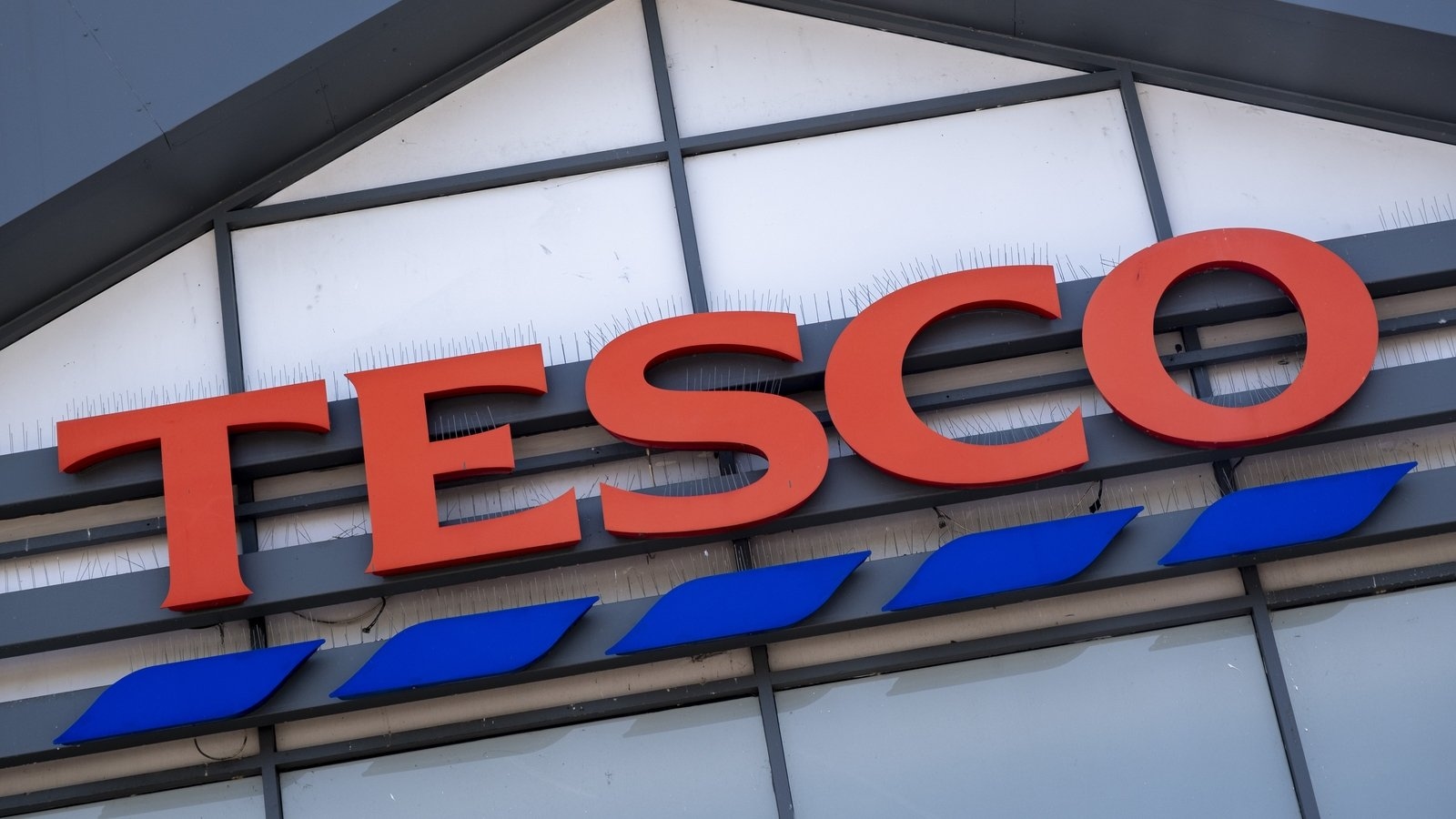Tesco Ireland announces 400 new jobs across ten new stores
