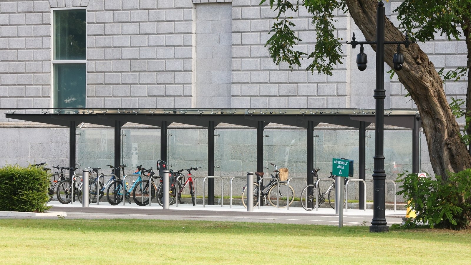 Discovery of manhole halted work on Dáil bike shelter