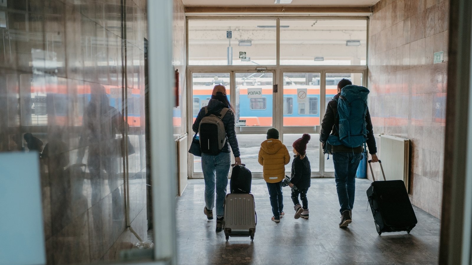 Attitudes to immigration more negative in disadvantaged areas