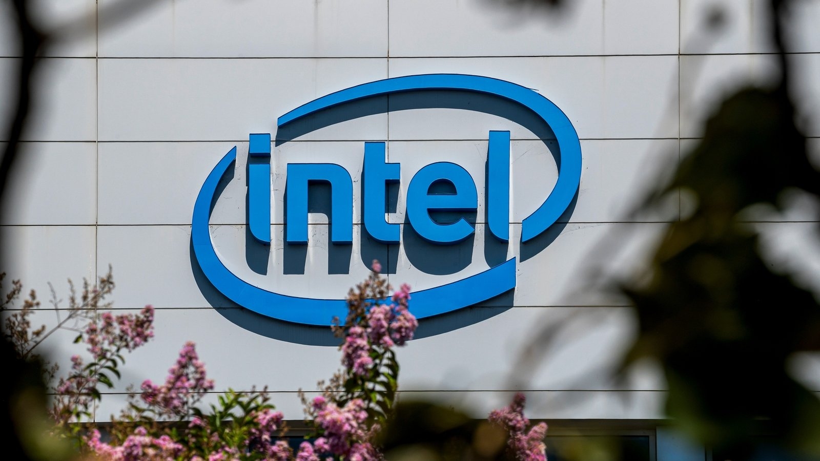 Intel gets $2 billion lifeline in the form of SoftBank equity investment