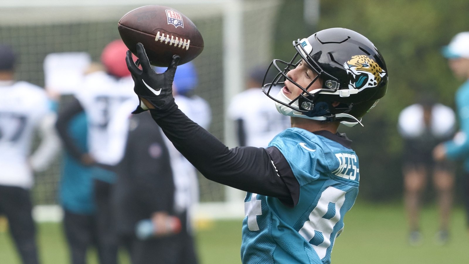 Louis Rees-Zammit ends NFL career and returns to rugby