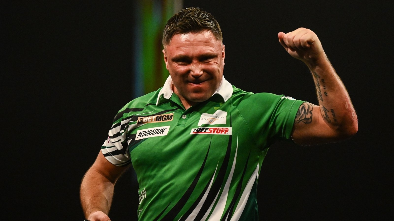 Gerwyn Price prevails in last-leg thriller at Poland Darts Masters