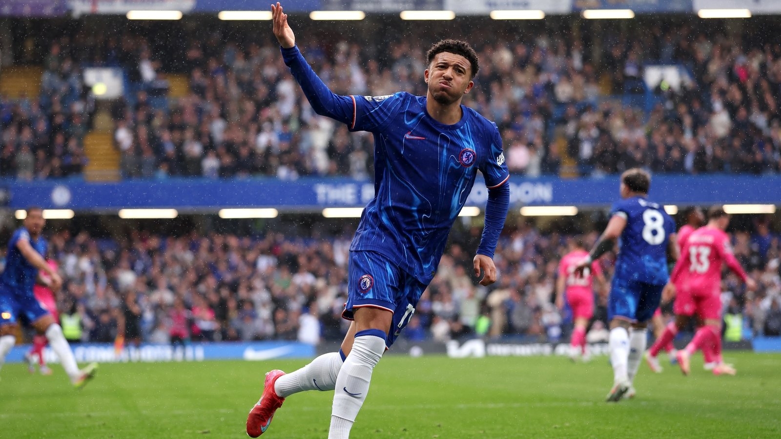 Chelsea opt against making Jadon Sancho move permanent