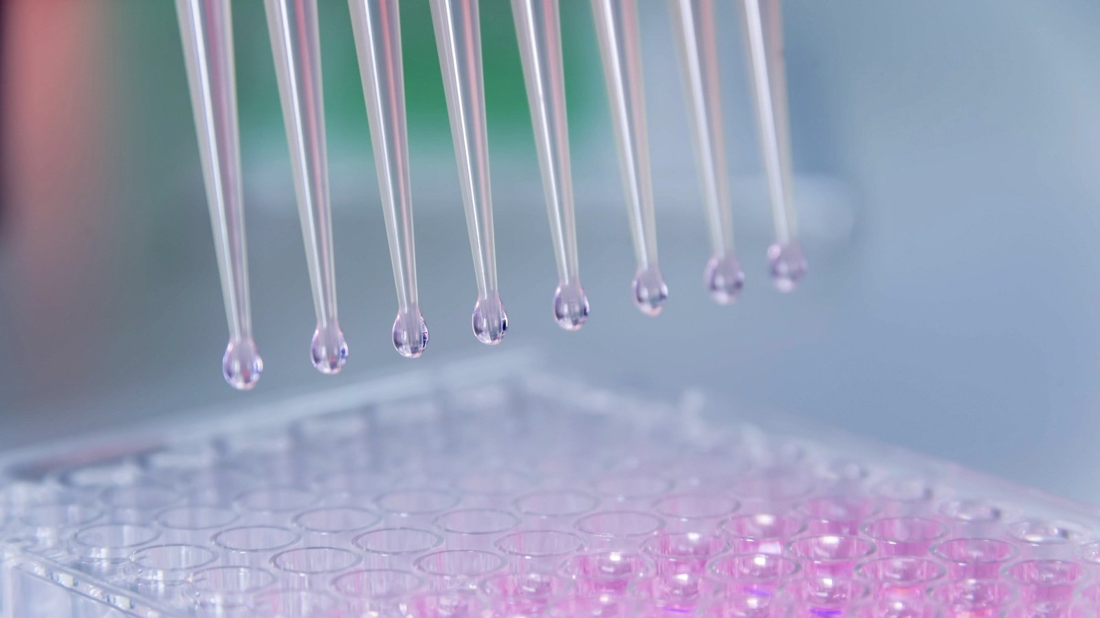 What is causing delayed access to new cancer medicines?