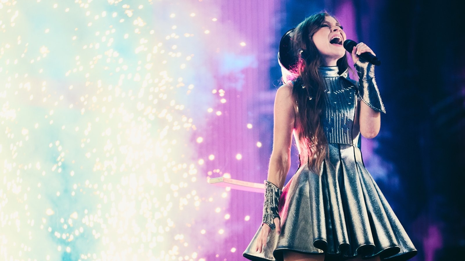 EMMY wraps her second Eurovision rehearsal in Basel