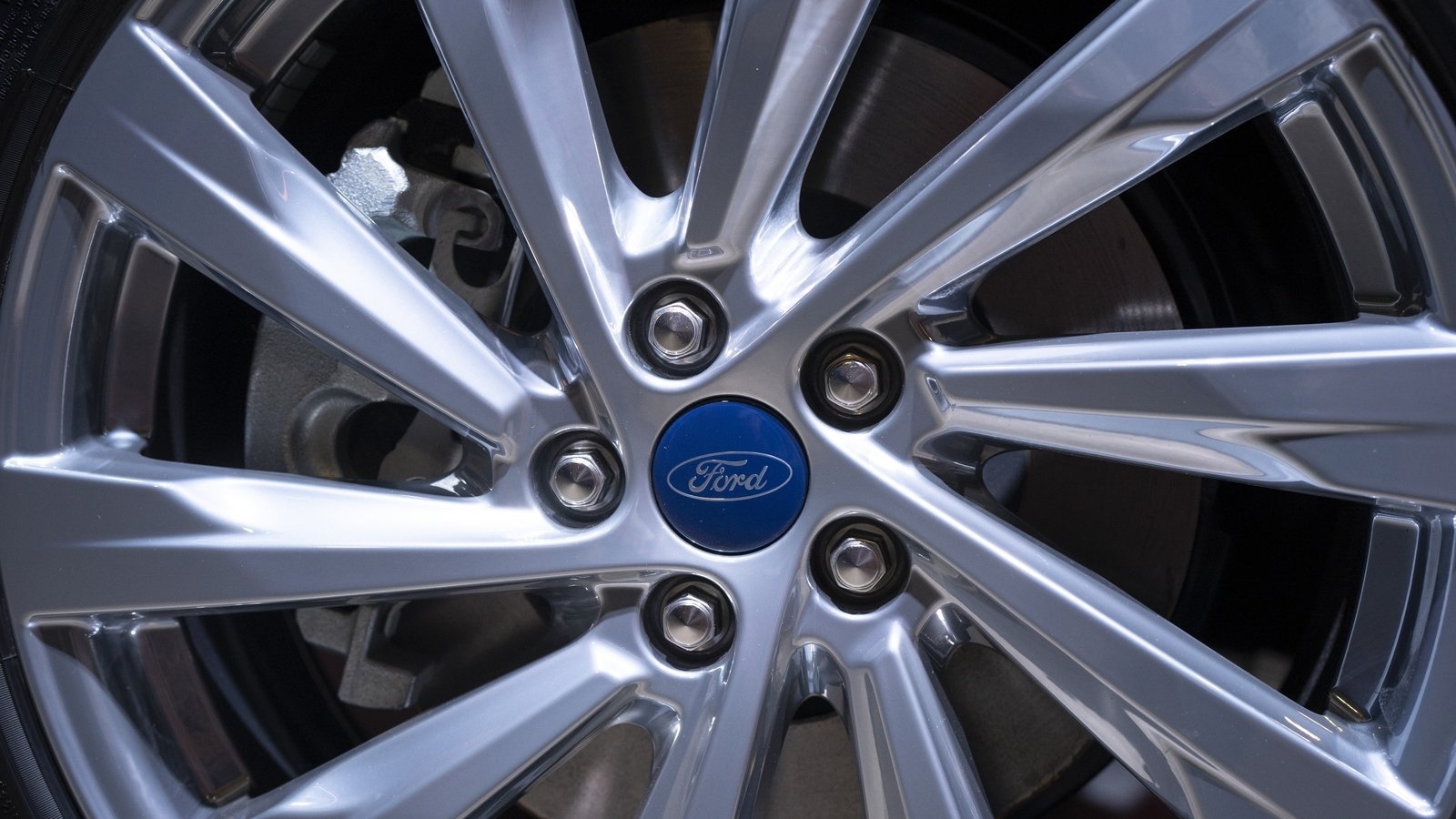 Ford issues update on potential fire risk with Kuga models