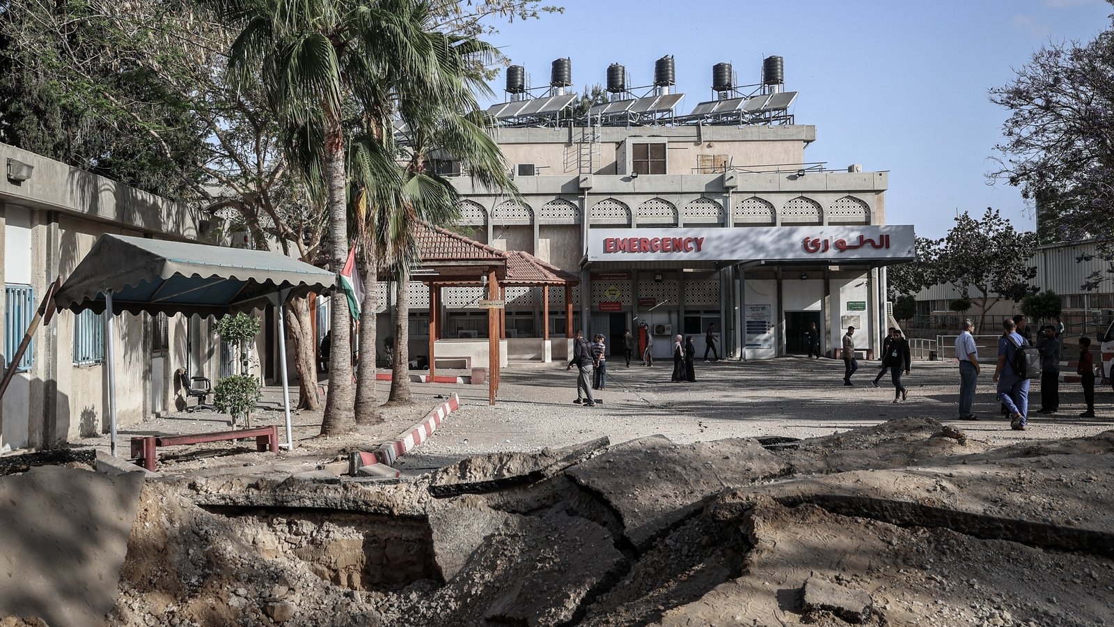 Patients flee Gaza hospital after strikes, doctor says