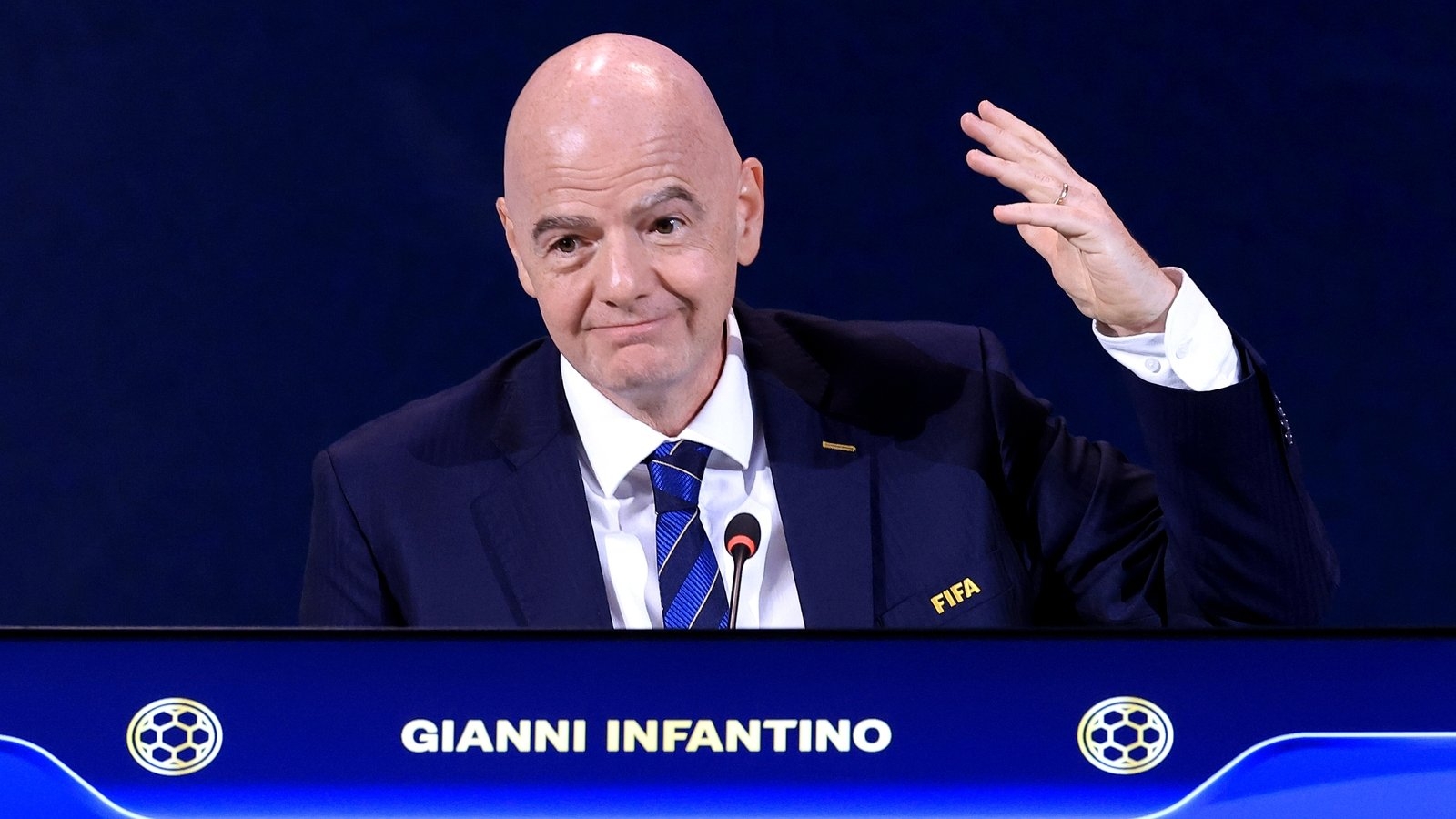 Gianni Infantino's late arrival to FIFA Congress sparks angry backlash