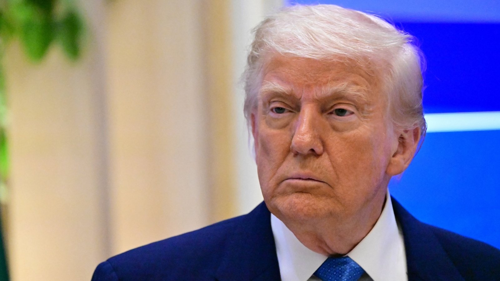 Fears of explosive encounter as Trump meets South Africa's Ramaphosa