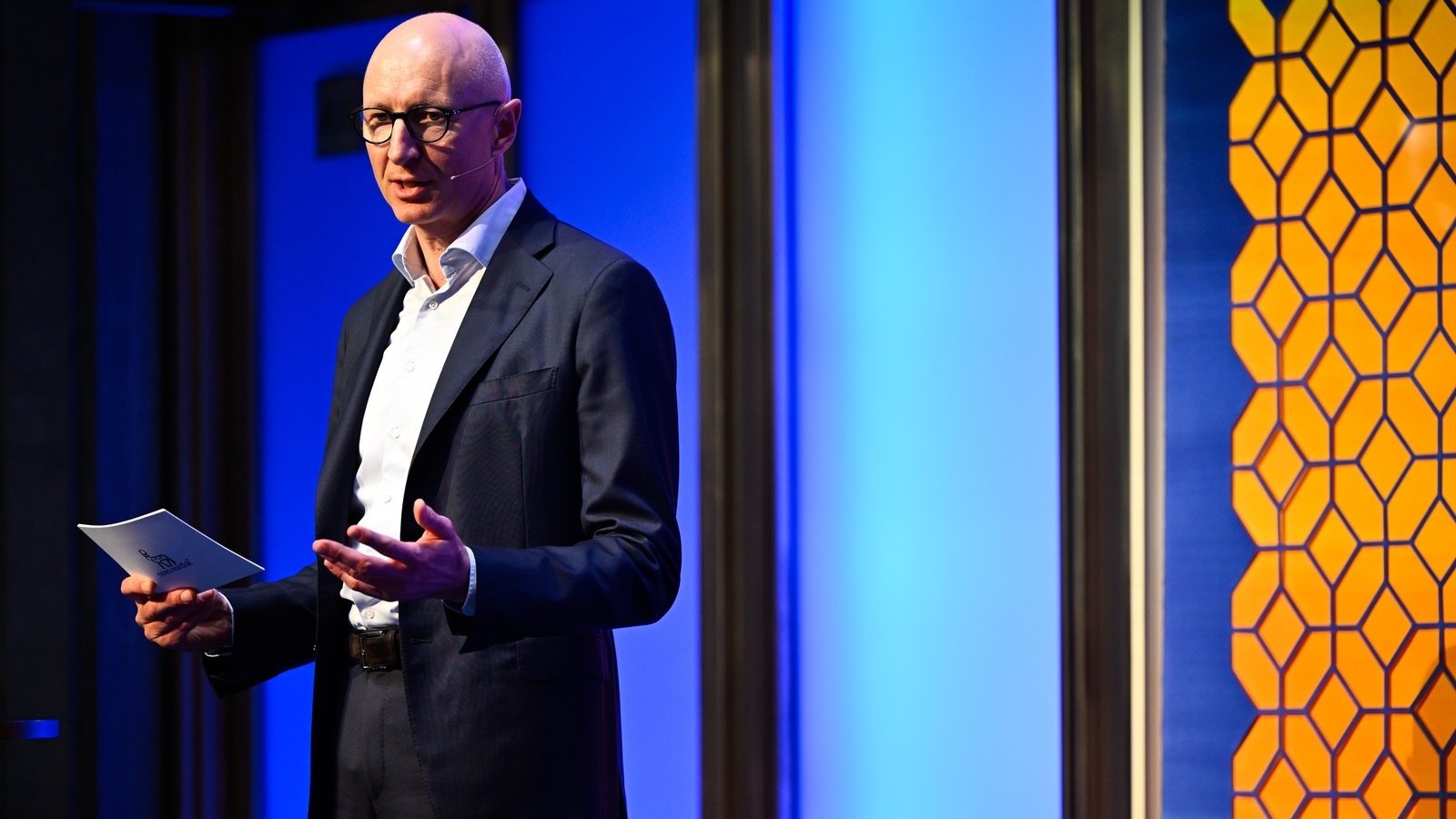 Novo Nordisk's CEO to step down amid market struggle
