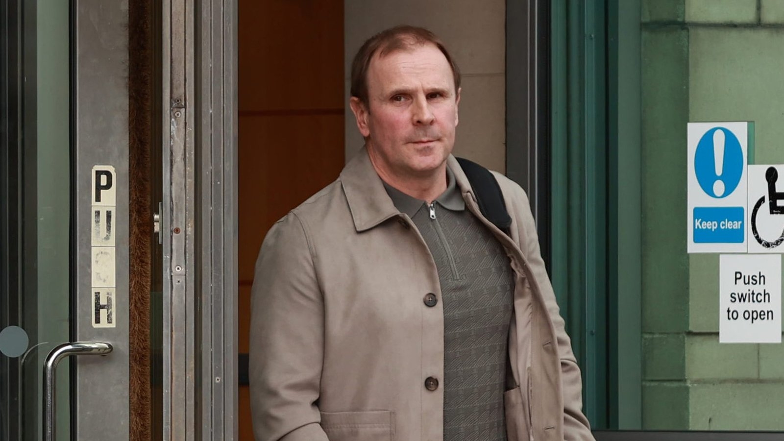 Leading loyalist Winston Irvine sentenced for firearms offences