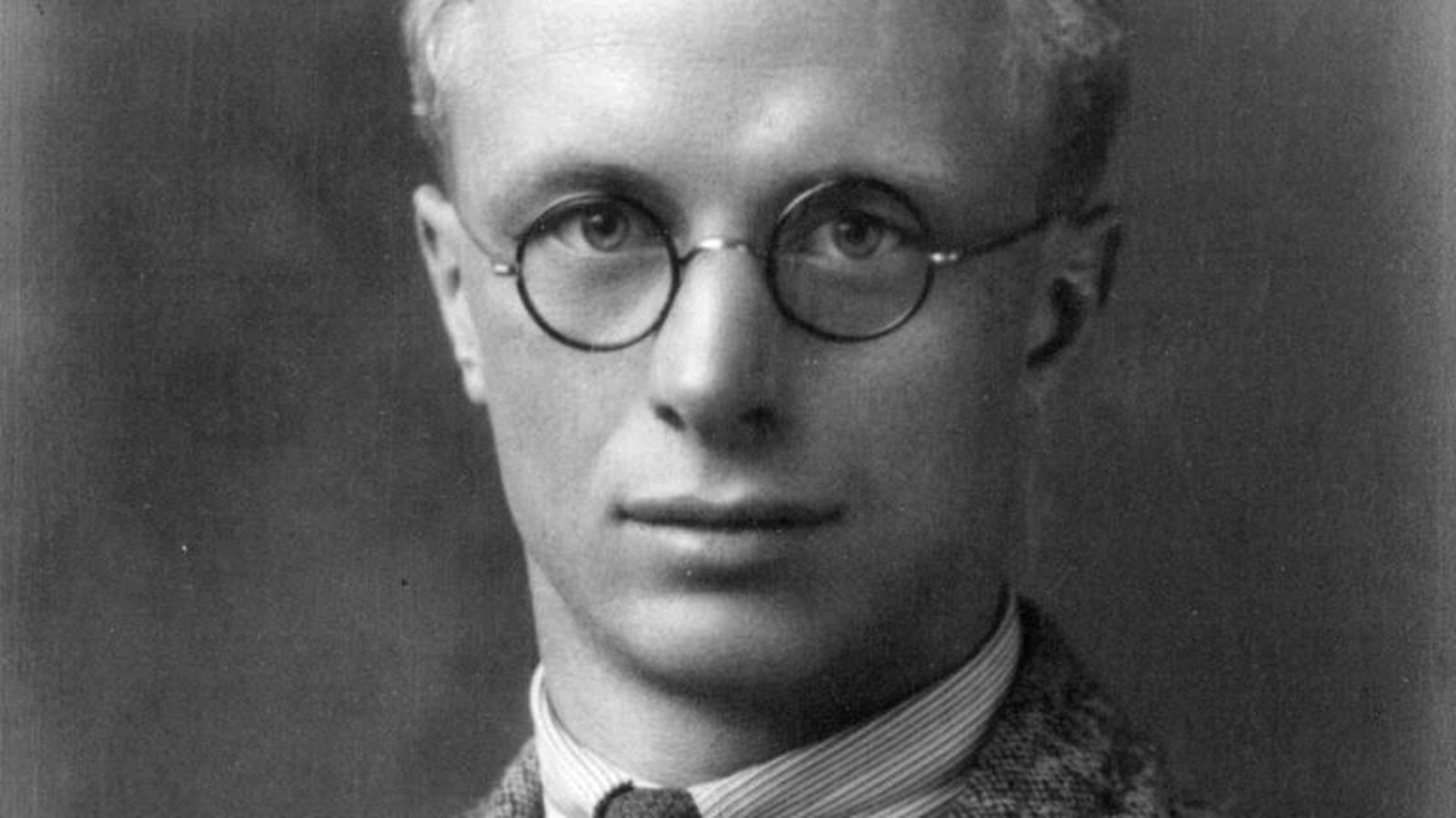Olympian, Cleric, Brigadista: Robert Hilliard's Enigmatic Life